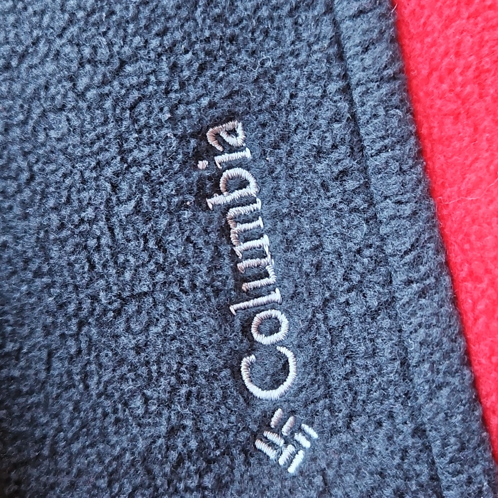 Columbia Kids' Black and Red Puffer Jacket - Picture 4 of 8